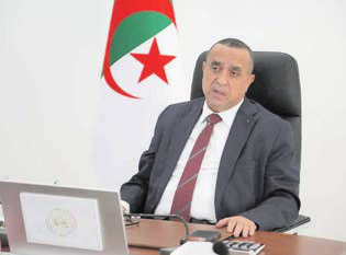 HYDRAULIQUE : M. BOUZEGZA PRÉSIDE UNE RÉUNION DE SUIVI DES PROJETS DE RACCORDEMENT EN AVAL DES NOUVELLES STATIONS DE DESSALEMENT